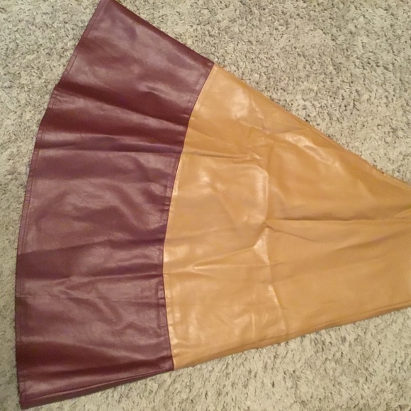 Multicolor Highwaisted Leather Skirt (medium) - Picture 3 of 3